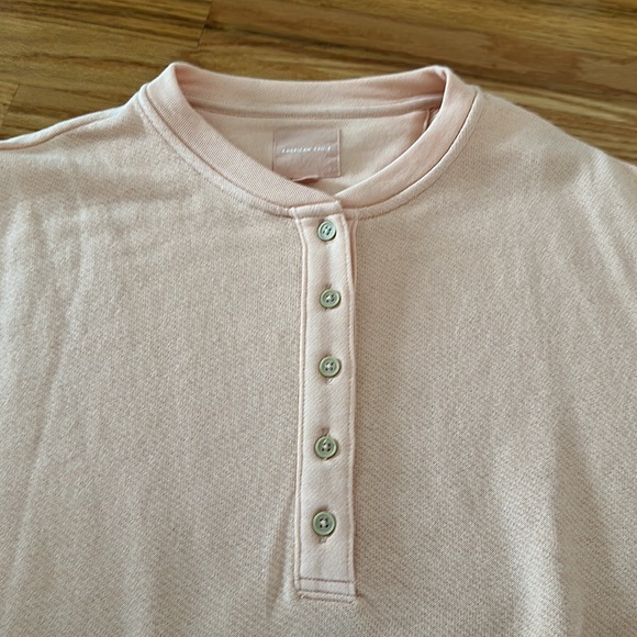 American Eagle long sleeved peach shirt - Picture 2 of 4
